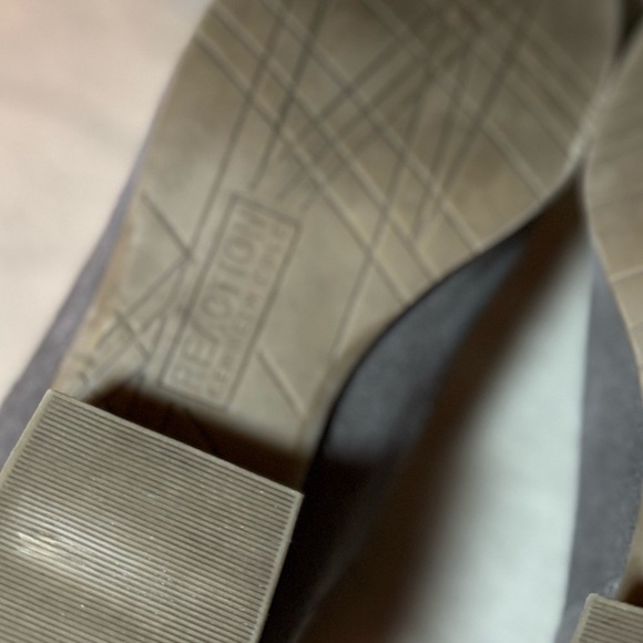 Kenneth Cole REACTION Women's Side Skip Ankle Boot Loafer, Concrete Size 8.5. - Picture 5 of 8